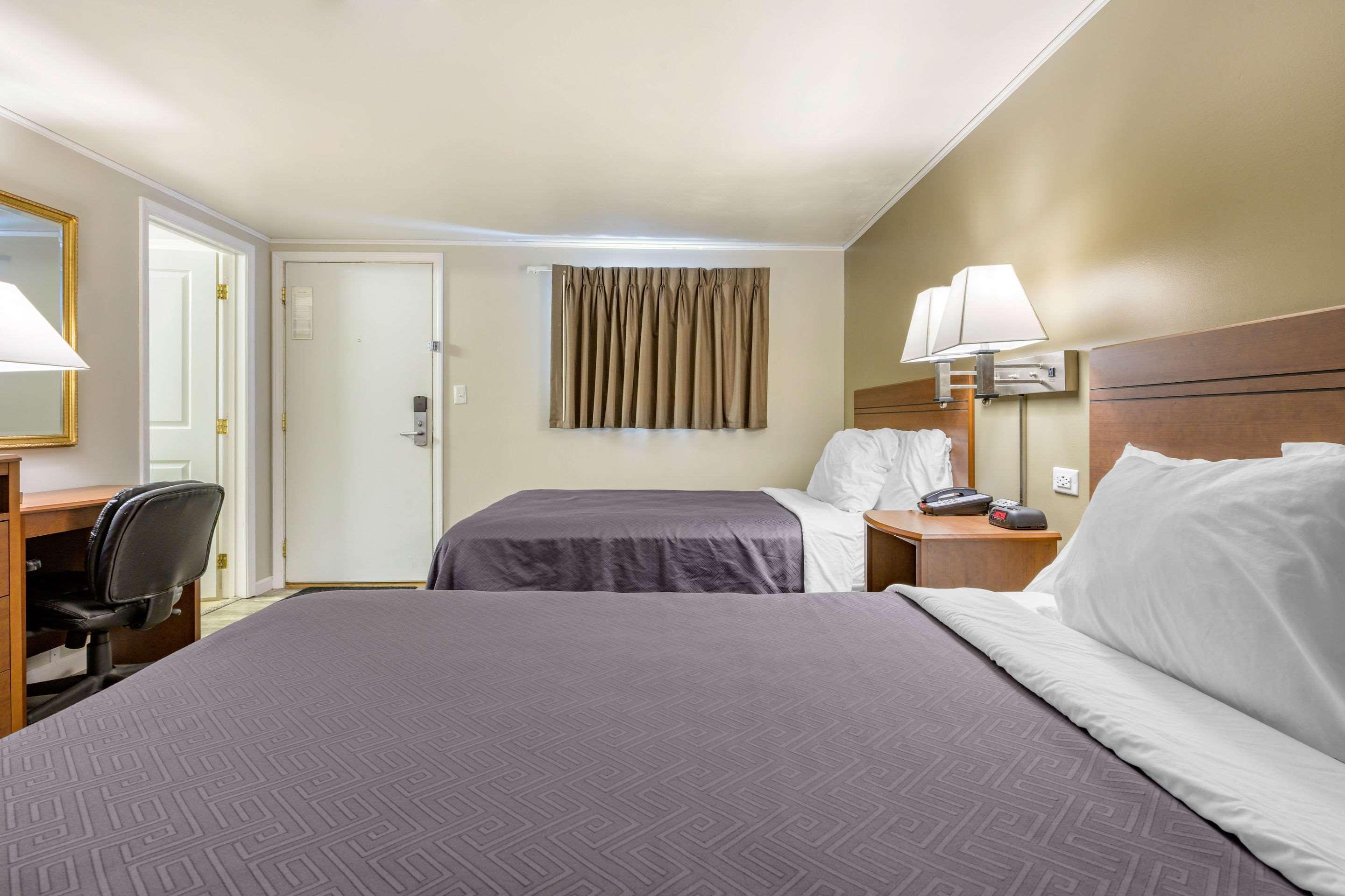 Econo Lodge Bellefonte I-99 Extérieur photo