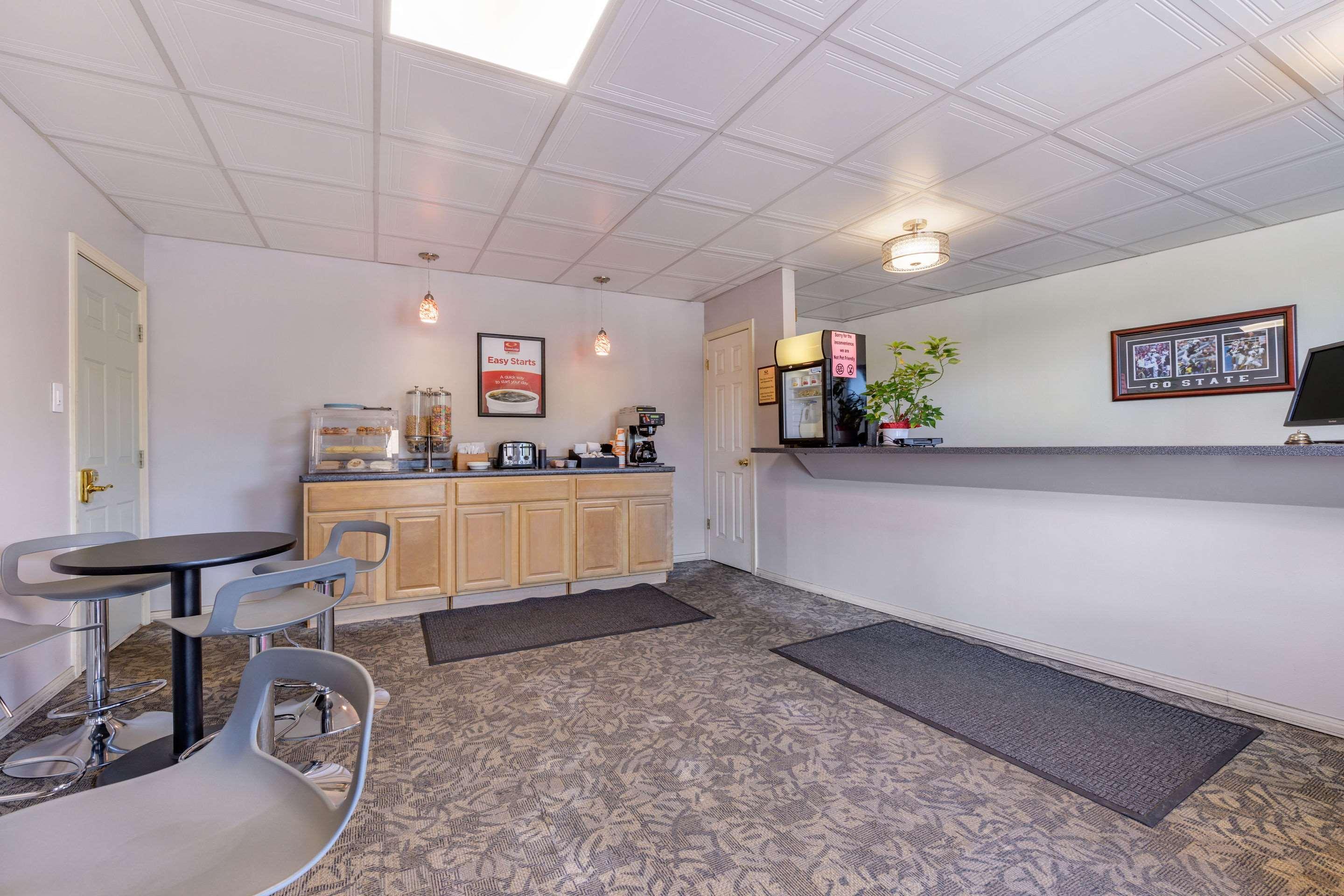 Econo Lodge Bellefonte I-99 Extérieur photo